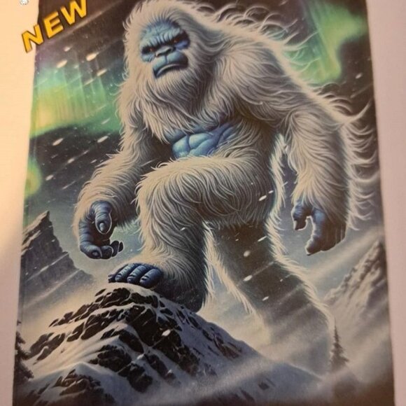 New Snow Yeti Thick Plush Throw Gift Blanket Sasquatch Northern Lights Big Foot - Picture 5 of 8